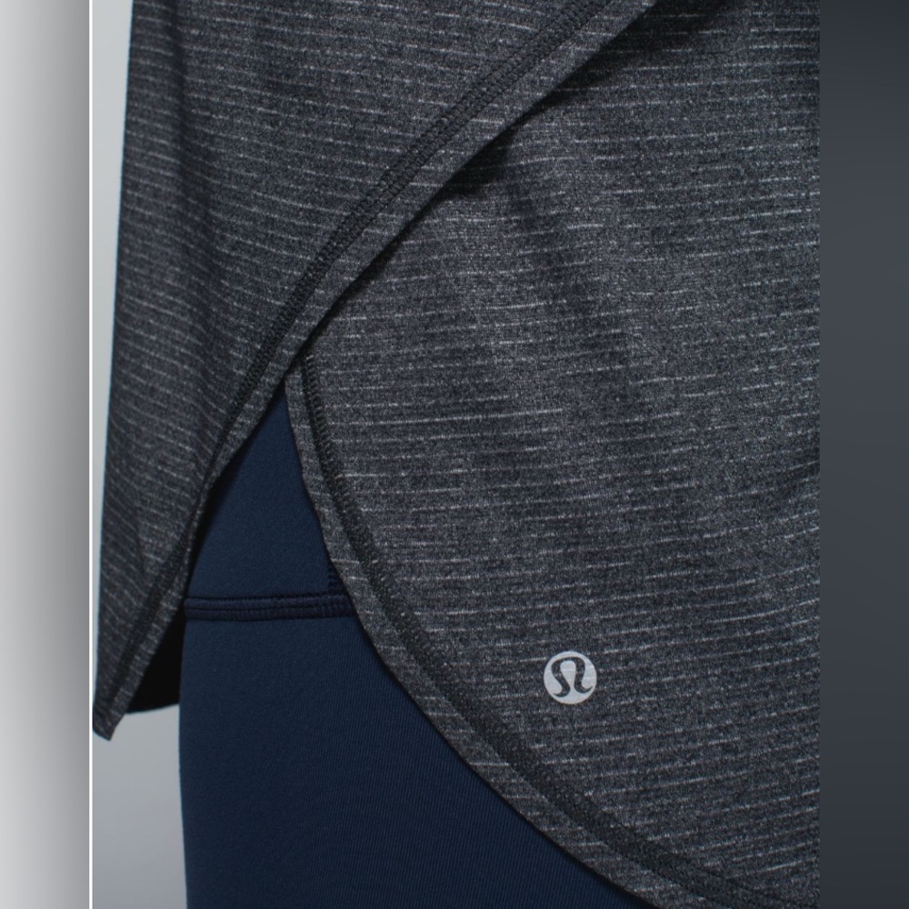 Never Worn ๐ณ๐๐๐๐๐๐๐๐ ๐๐๐๐ ๐กโ๐ ๐ป๐๐๐ก Tank Top - Picture 3 of 11